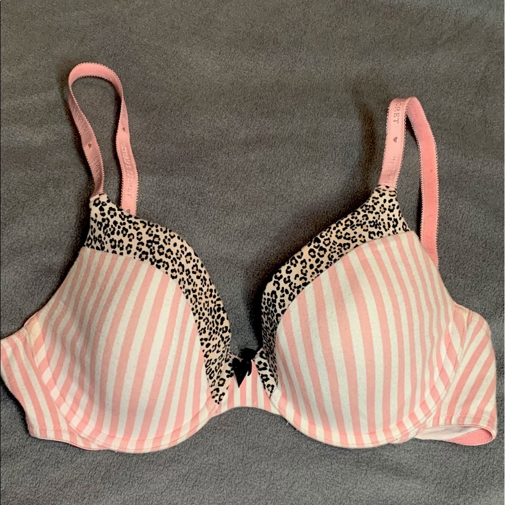 Victoria’s Secret bra 34C